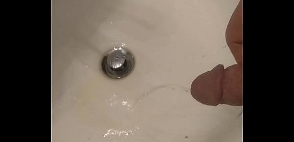  Piss in the sink with slut watching